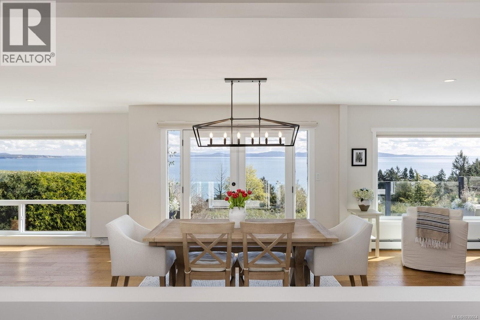  5011 Hilarie Place, Saanich