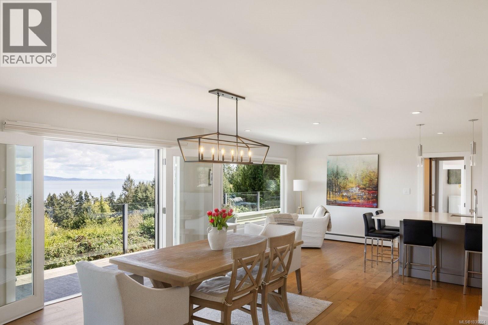  5011 Hilarie Place, Saanich