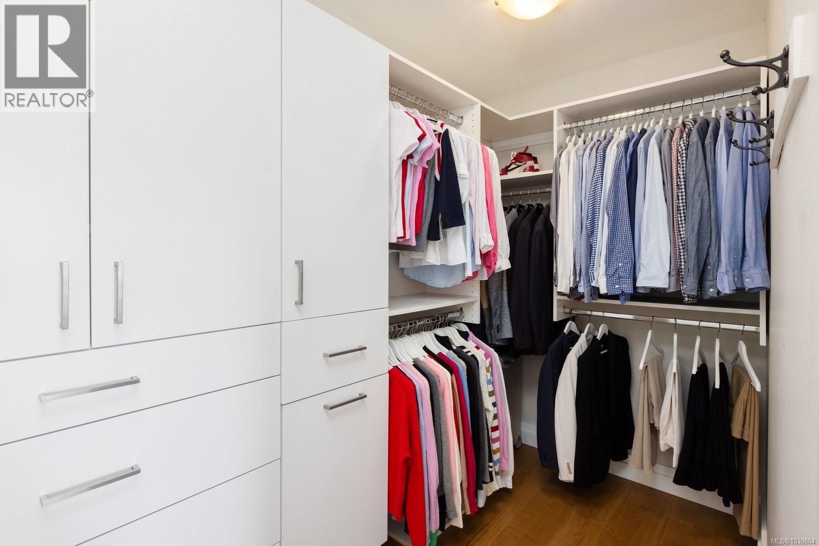  5011 Hilarie Place, Saanich