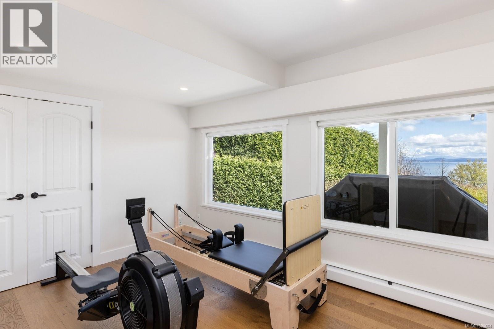  5011 Hilarie Place, Saanich