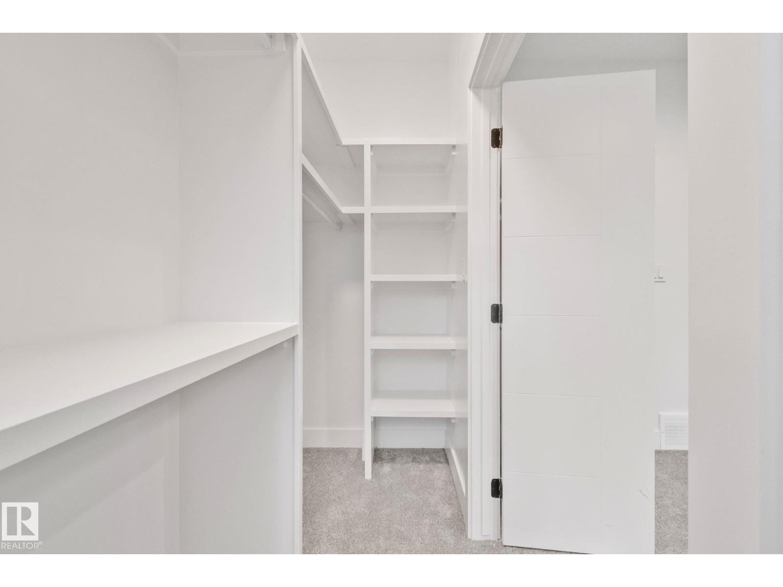 11036 128 ST NW, Edmonton