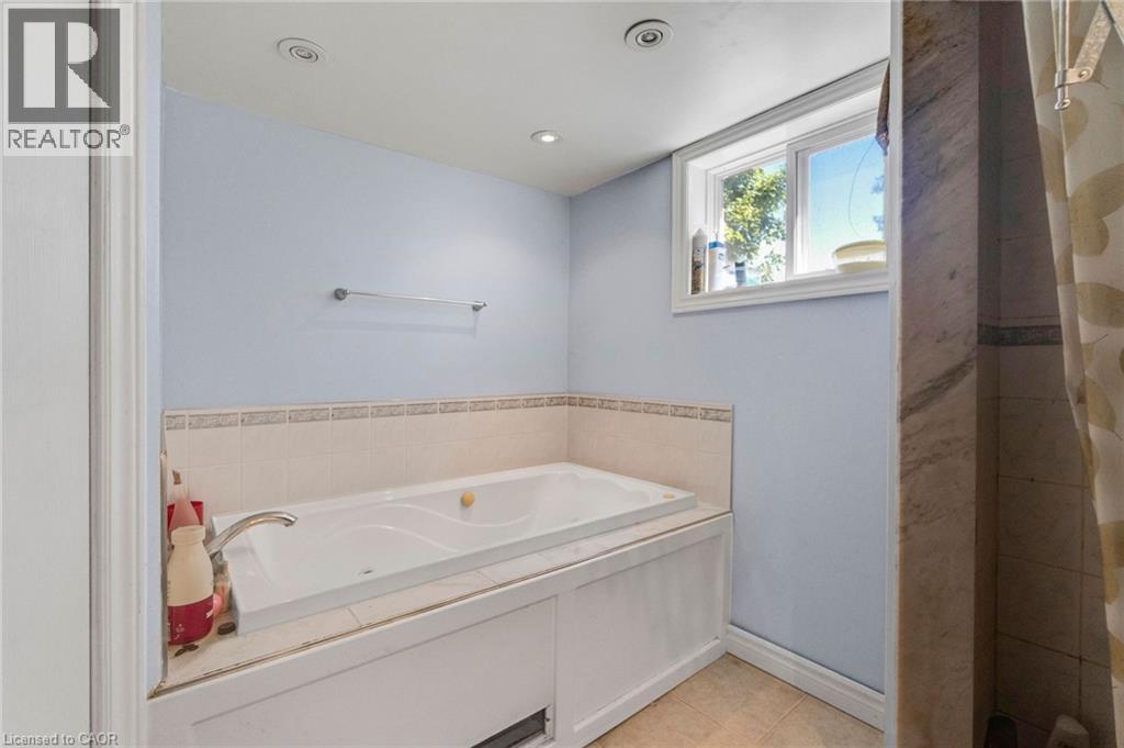 2 PARSONS AVENUE - 25