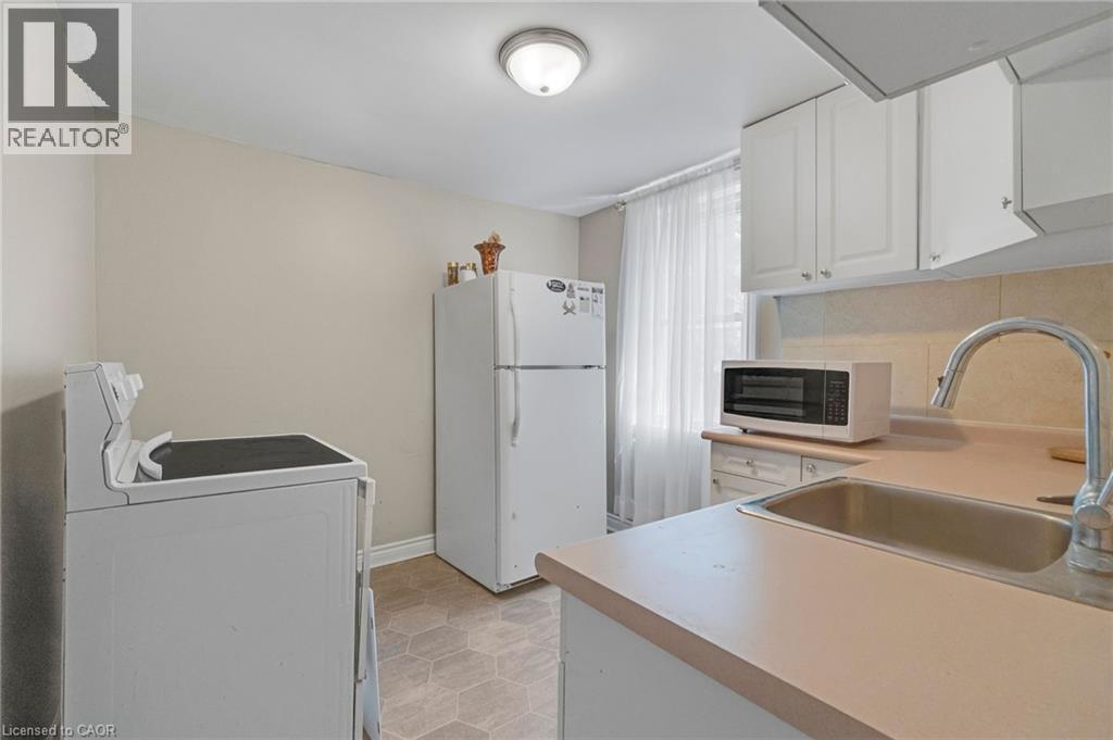 2 PARSONS AVENUE - 42