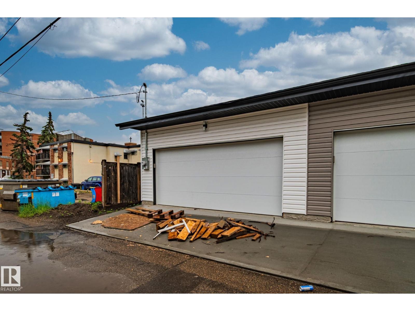 11036 128 ST NW, Edmonton