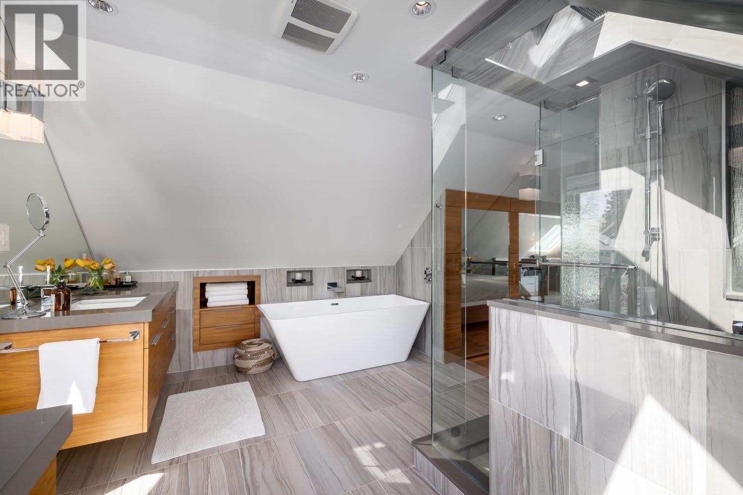 3240 W 1ST AVENUE, Vancouver