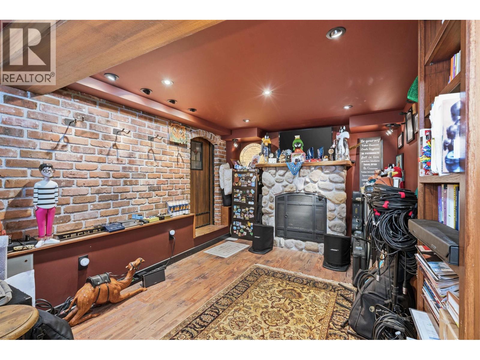 3240 W 1ST AVENUE, Vancouver