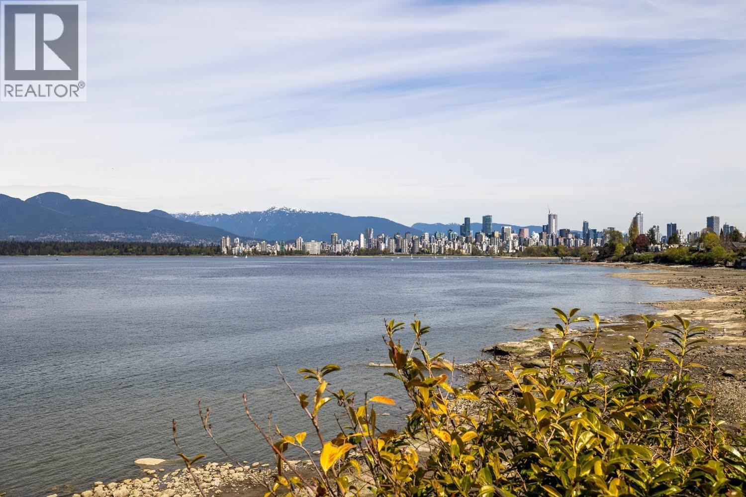 3240 W 1ST AVENUE, Vancouver