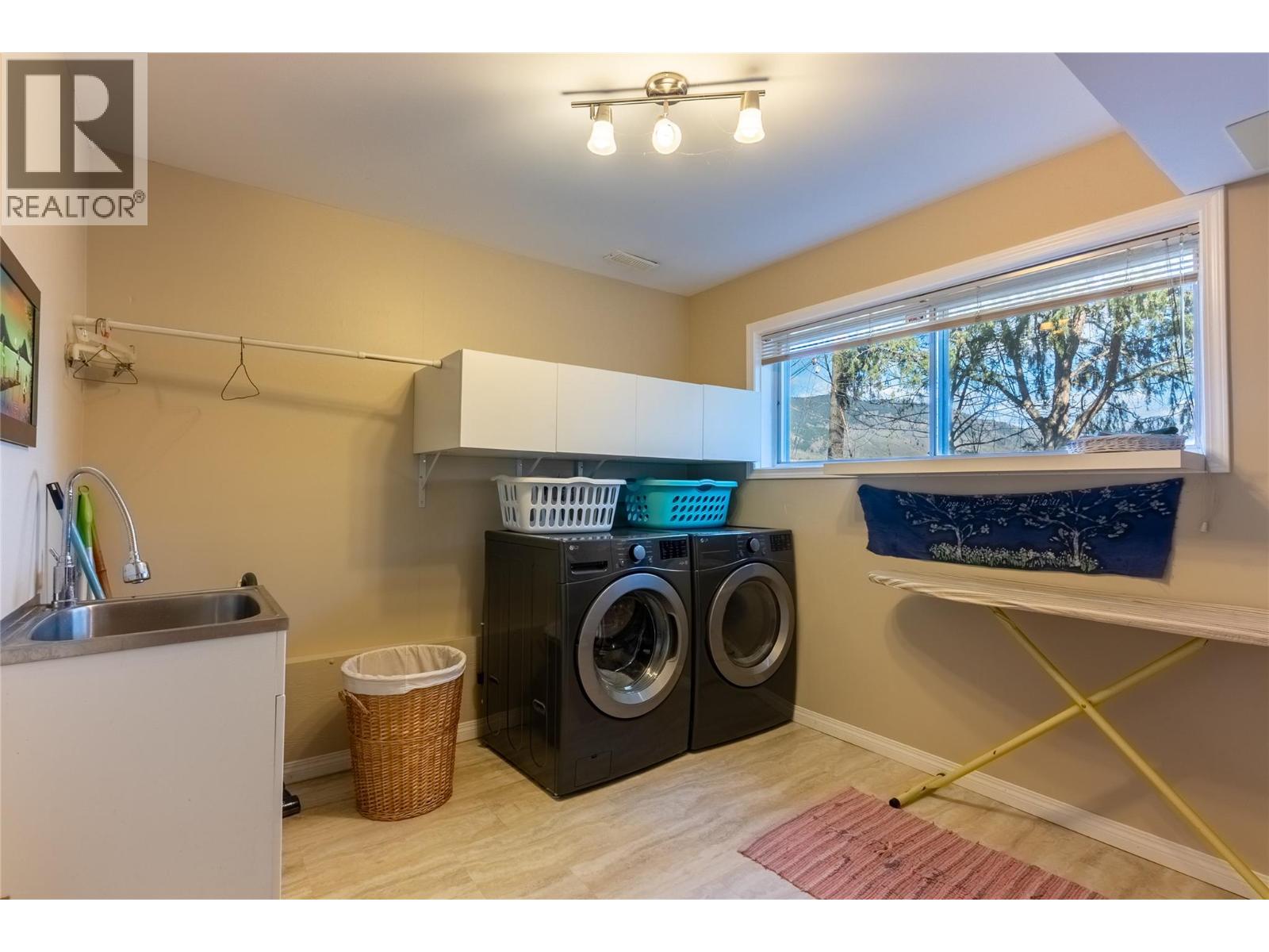 354 MACADAM Road, Kamloops