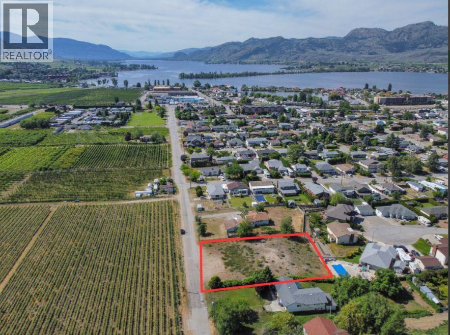 7010 TAMARACK Drive, Osoyoos