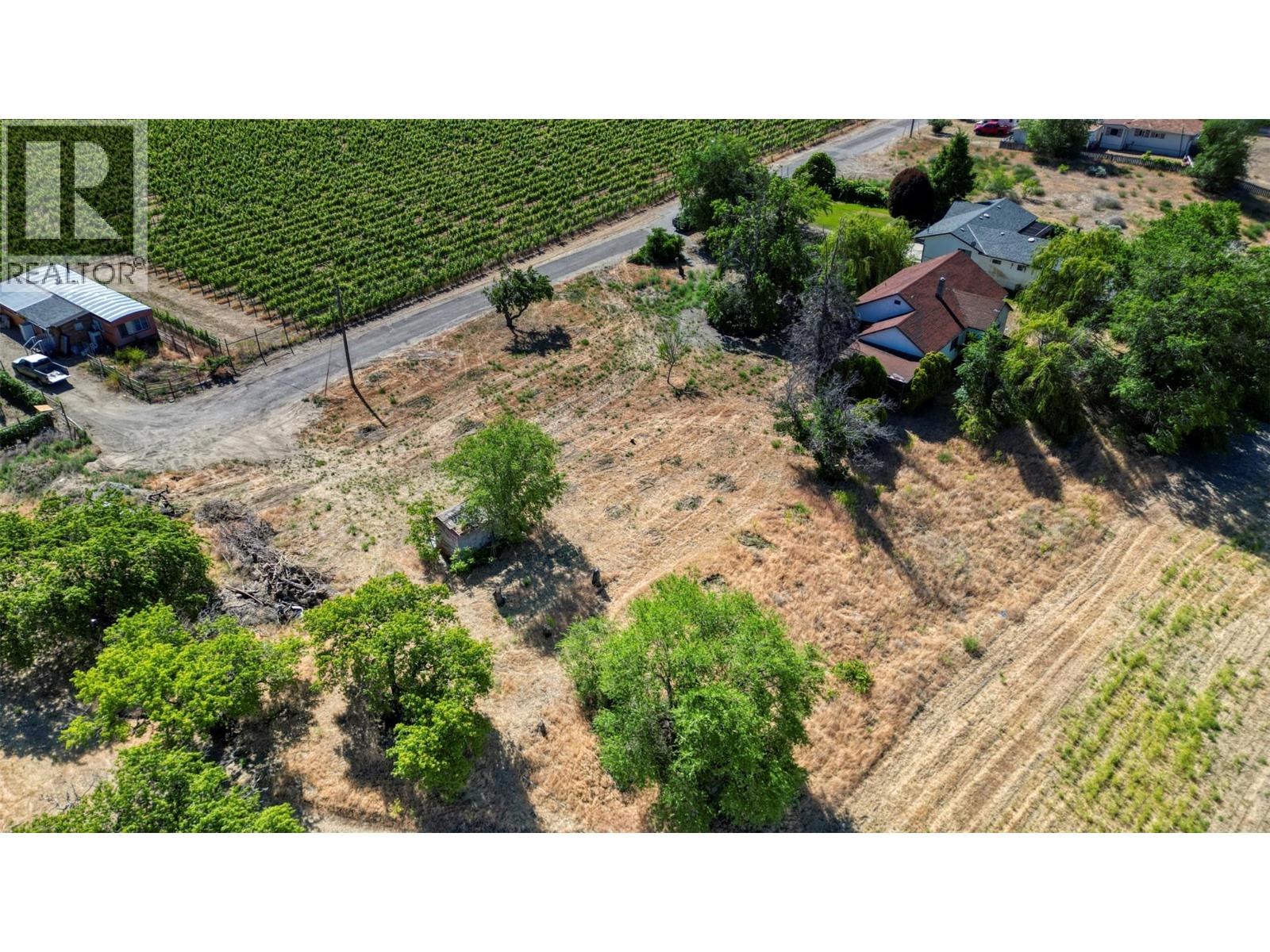 7010 TAMARACK Drive, Osoyoos