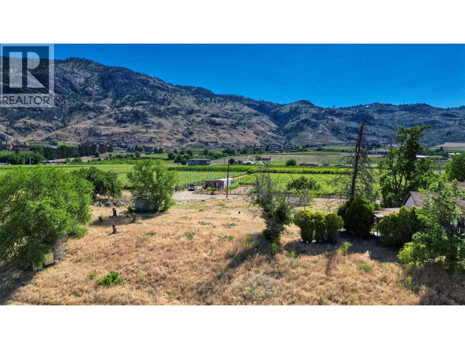 7012 TAMARACK Drive, Osoyoos