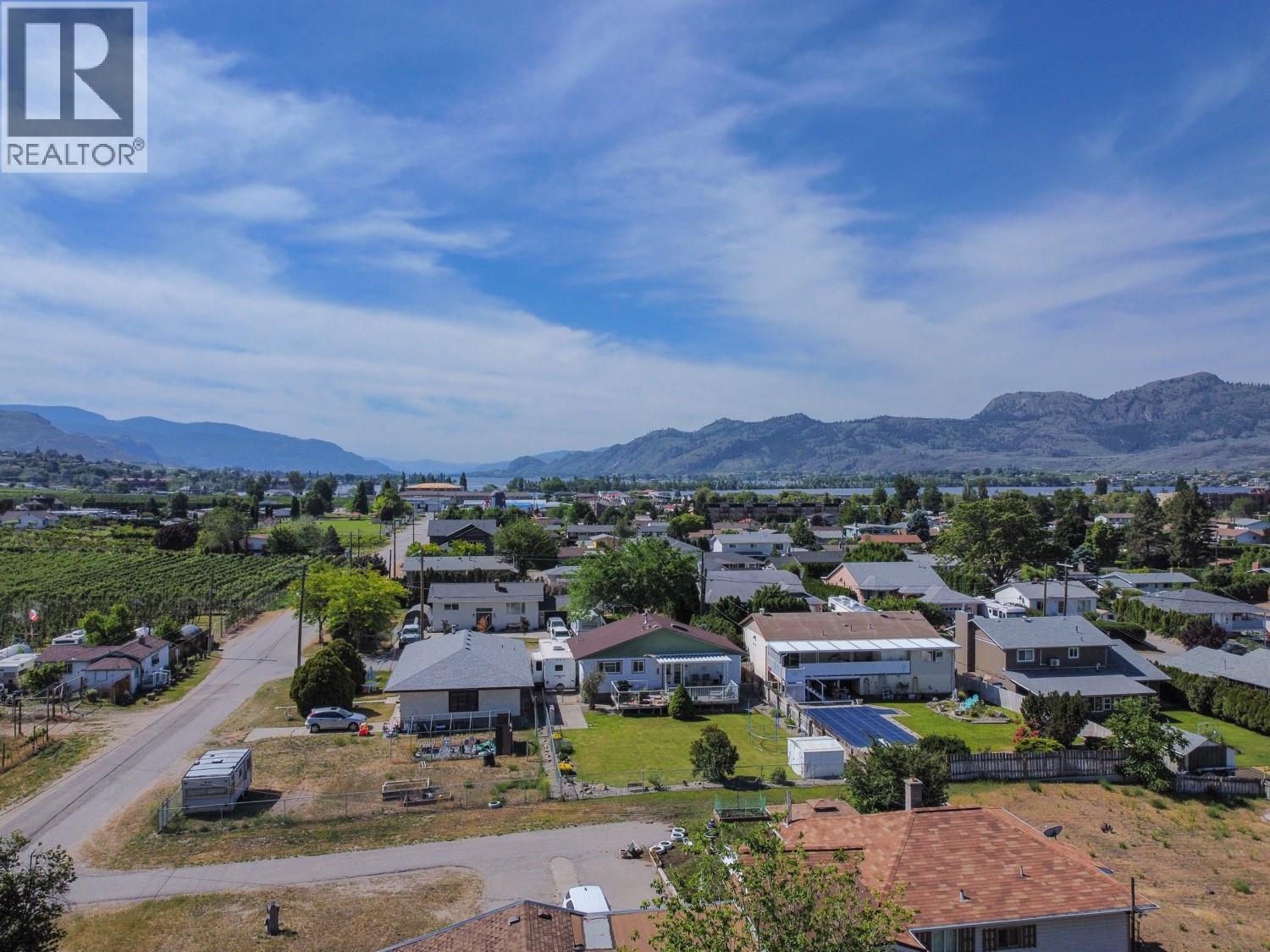 7012 TAMARACK Drive, Osoyoos