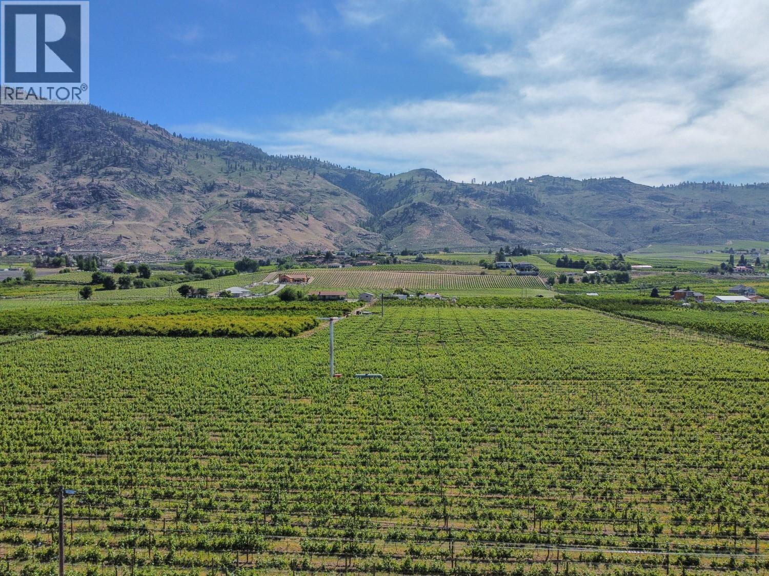 7012 TAMARACK Drive, Osoyoos