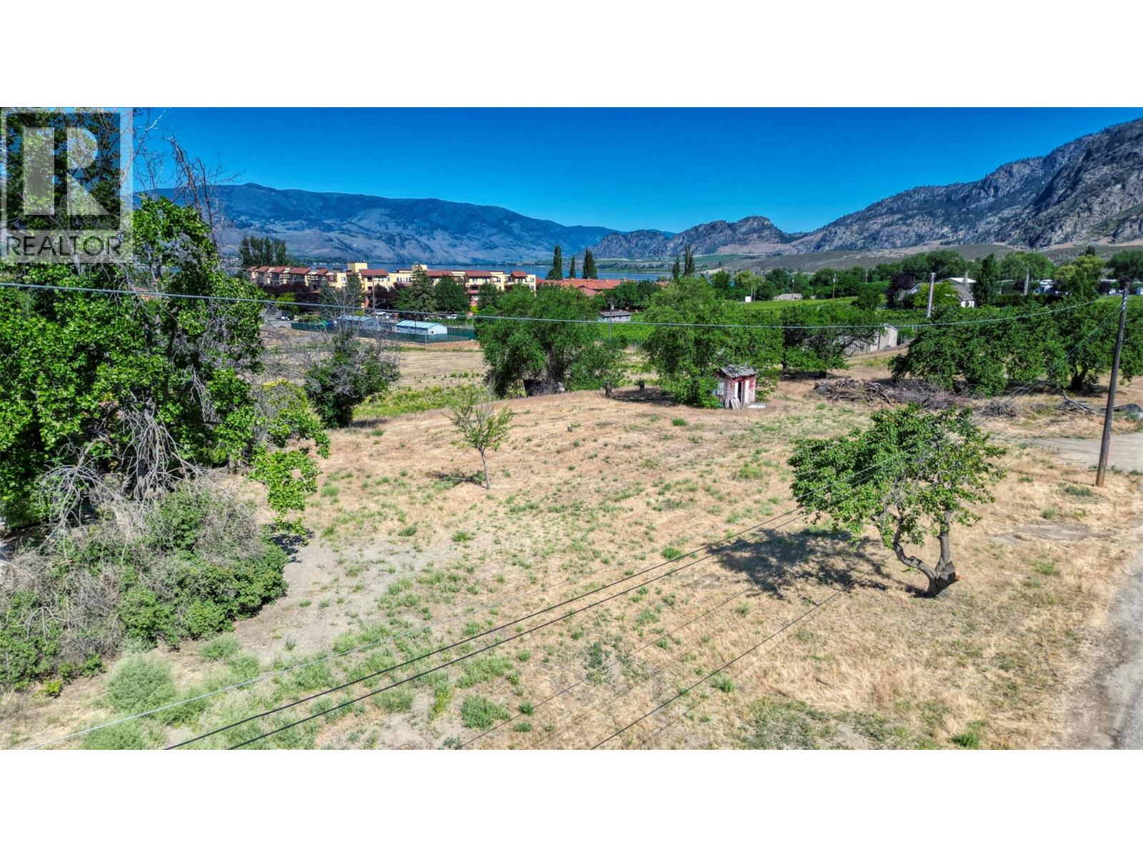 7012 TAMARACK Drive, Osoyoos