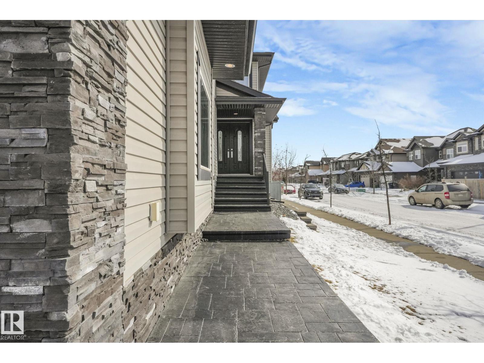 1360 CUNNINGHAM DR SW, Edmonton