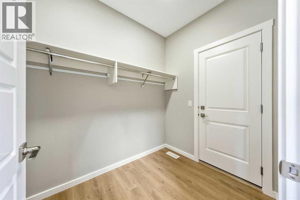 Single Family House for Sale in  Heartwood Gardens SE Rangeview Calgary 