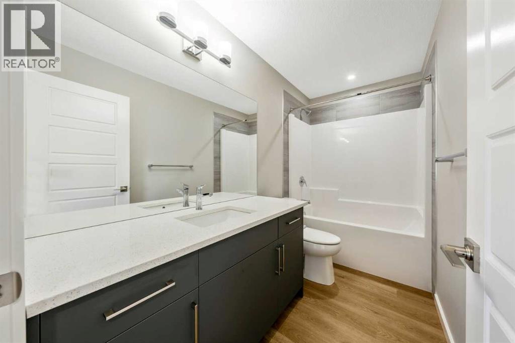 Single Family House for Sale in  Heartwood Gardens SE Rangeview Calgary 