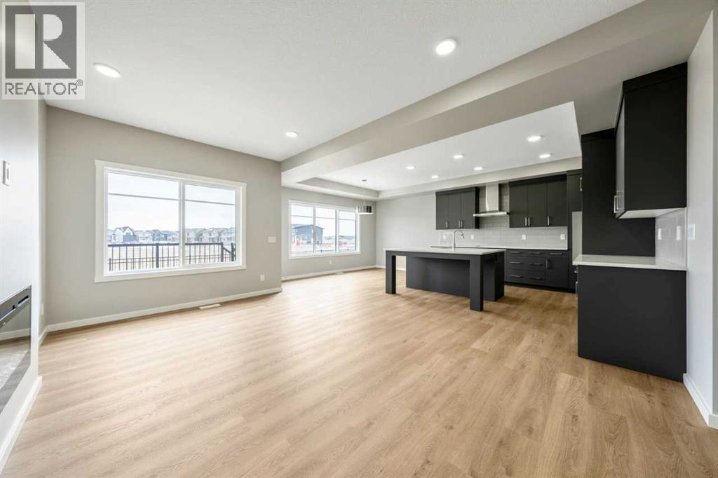 Single Family House for Sale in  Heartwood Gardens SE Rangeview Calgary 