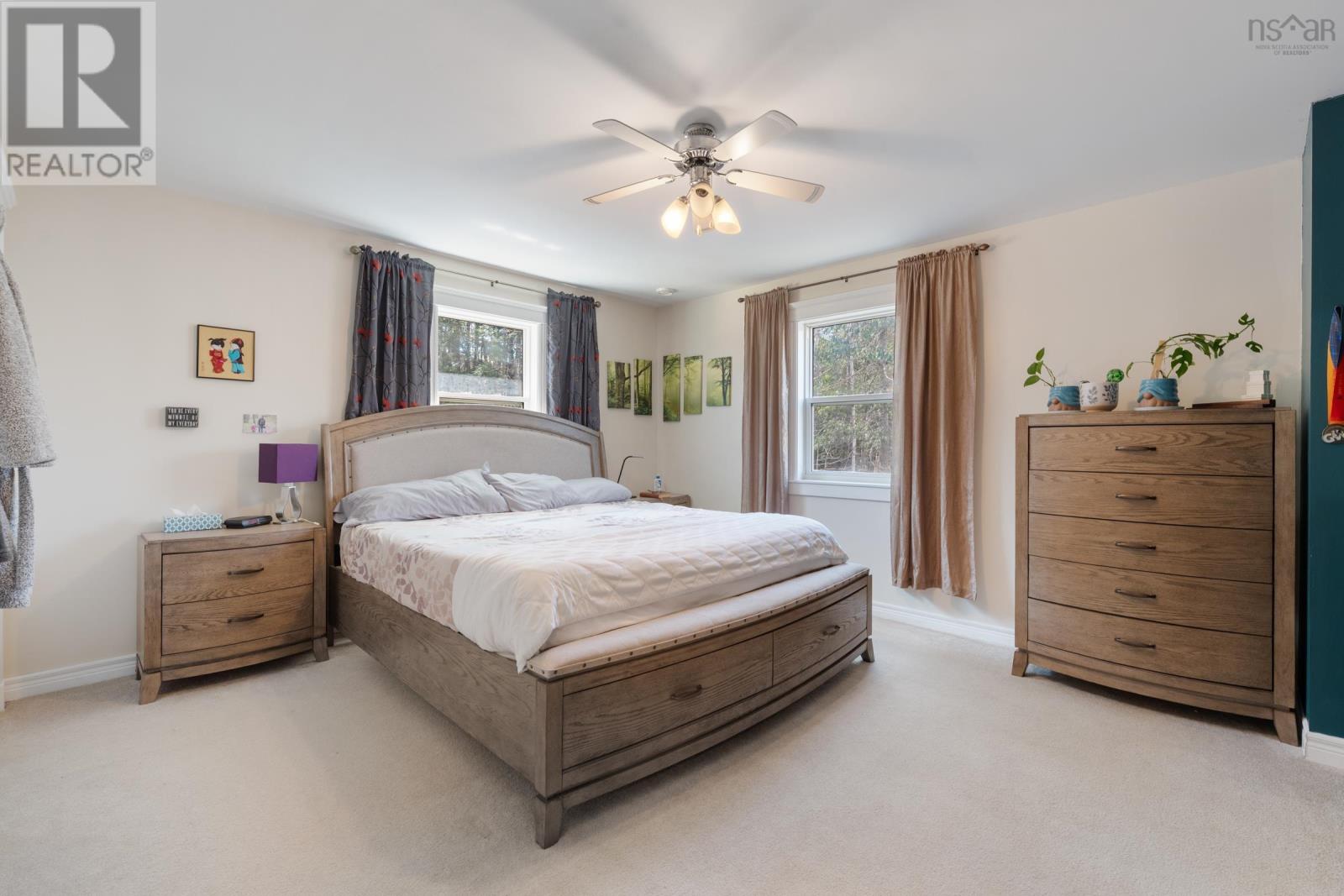 Property 27 of 49 of 1082 Meadowvale Road