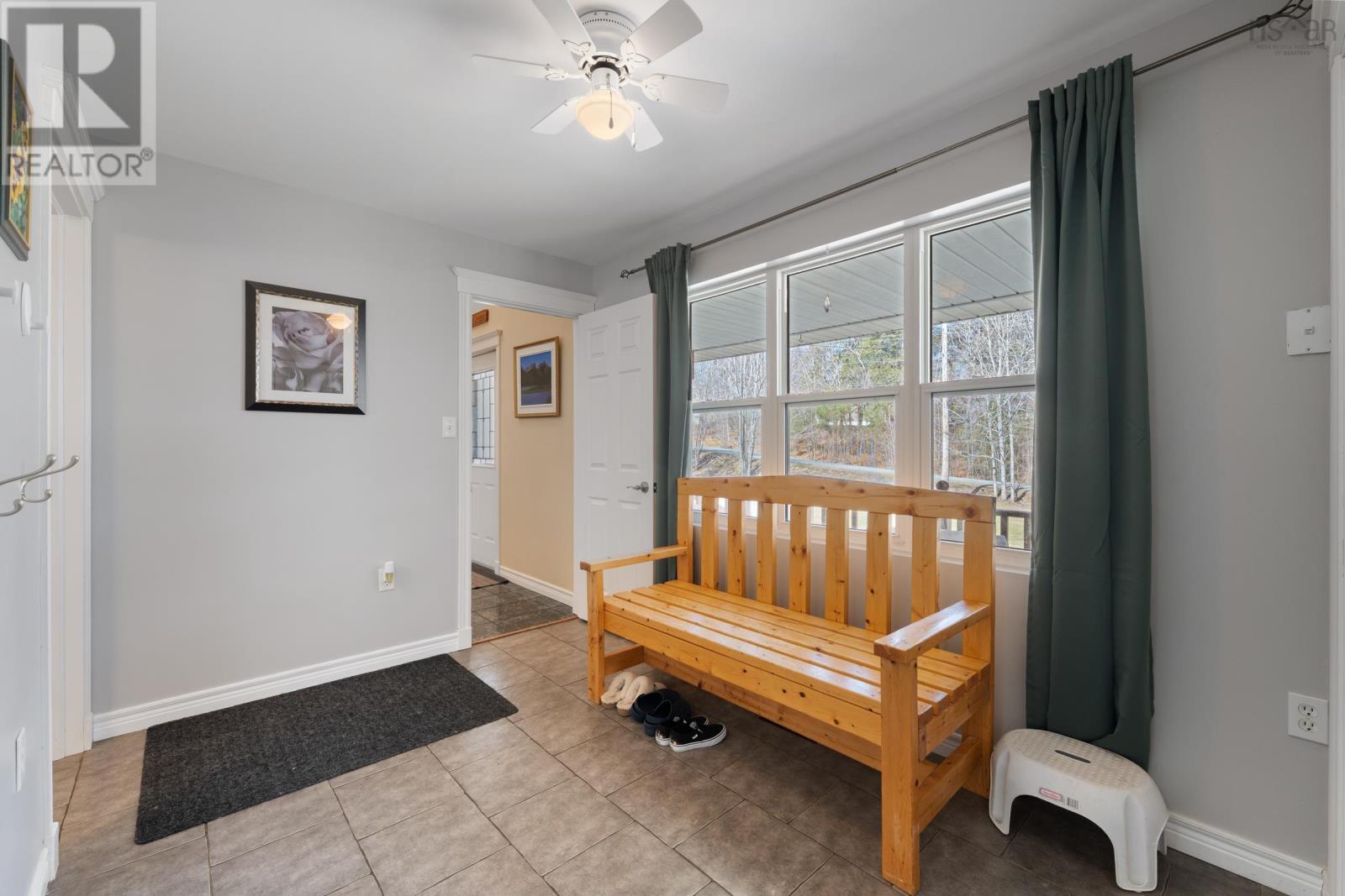 Property 20 of 49 of 1082 Meadowvale Road