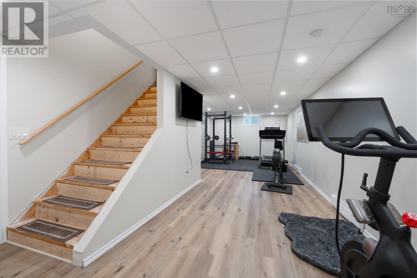 Property 40 of 49 of 1082 Meadowvale Road