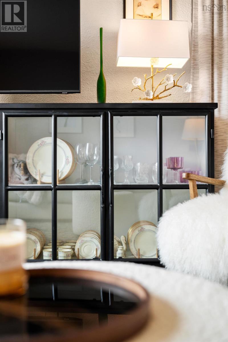 Property 26 of 39 of 309 5572 North Ridge Road