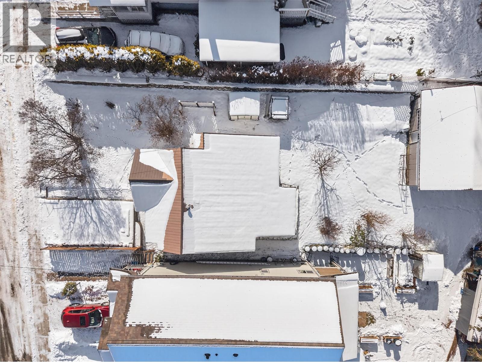 913 SIXTH STREET - 29