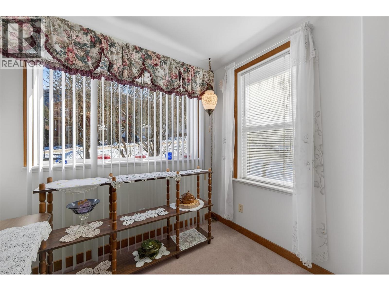 913 SIXTH STREET - 15