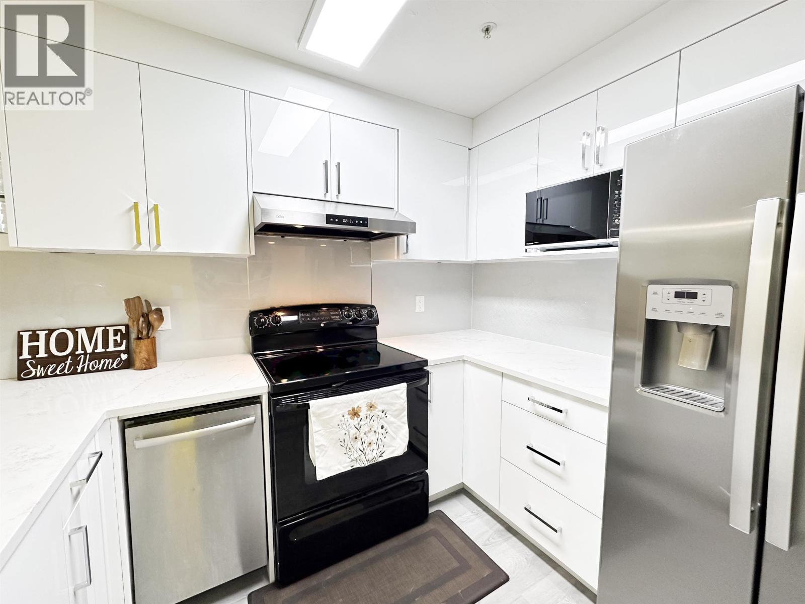 211 22356 MCINTOSH AVENUE, Maple Ridge