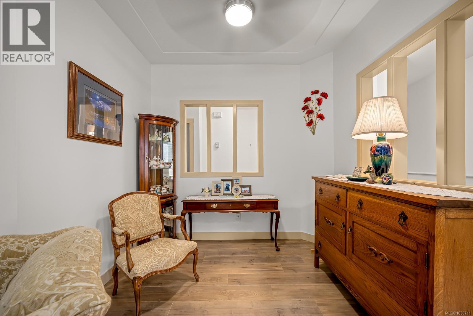 #402 2727 1ST ST - 11