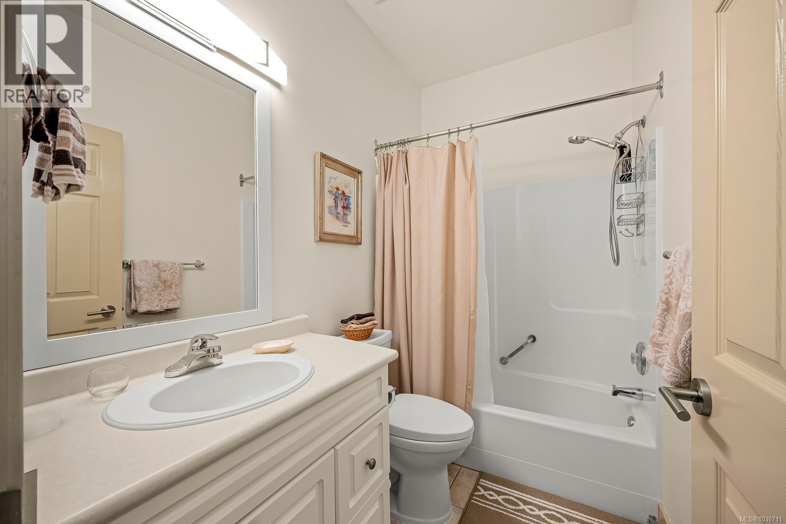 #402 2727 1ST ST - 15