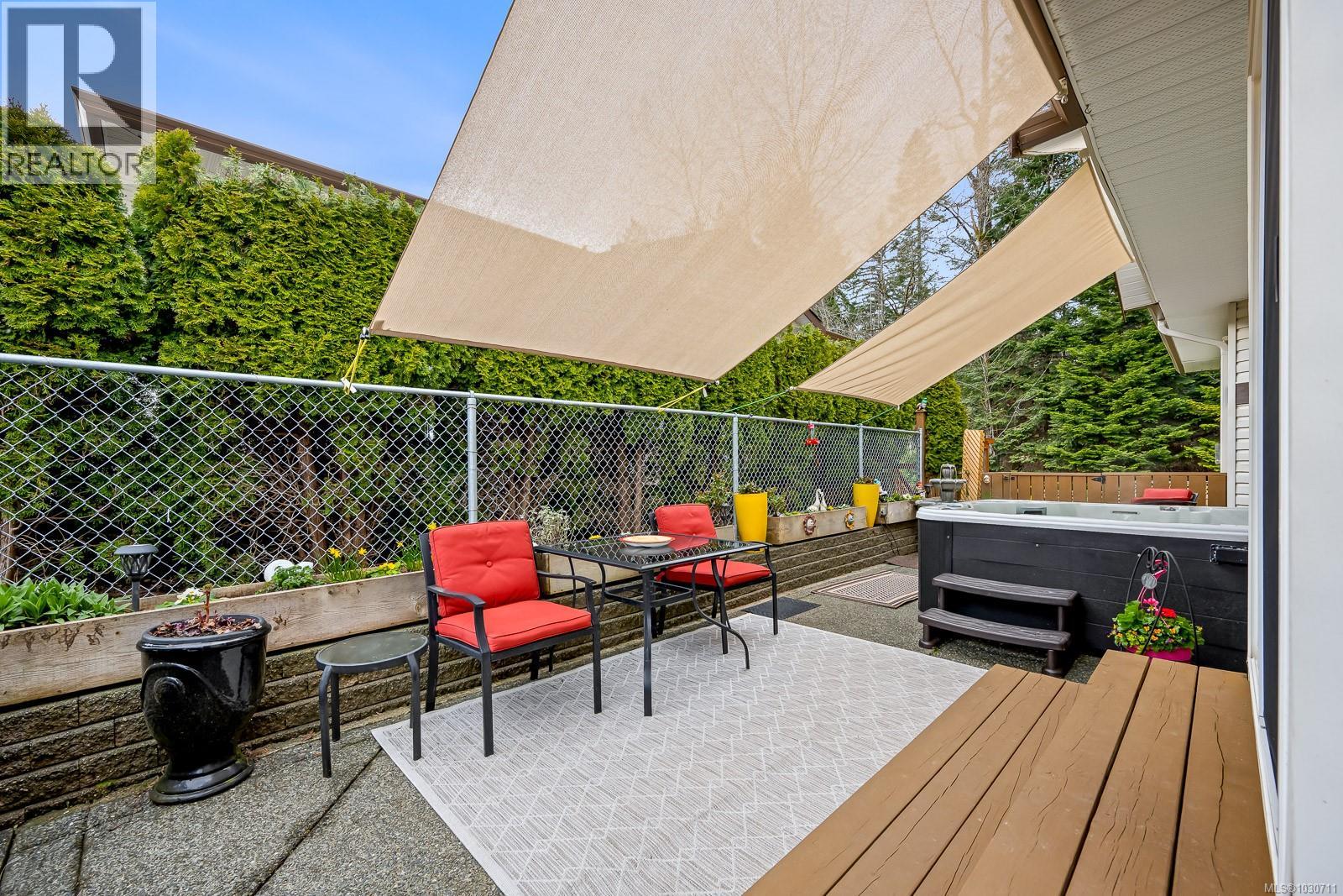 #402 2727 1ST ST - 25