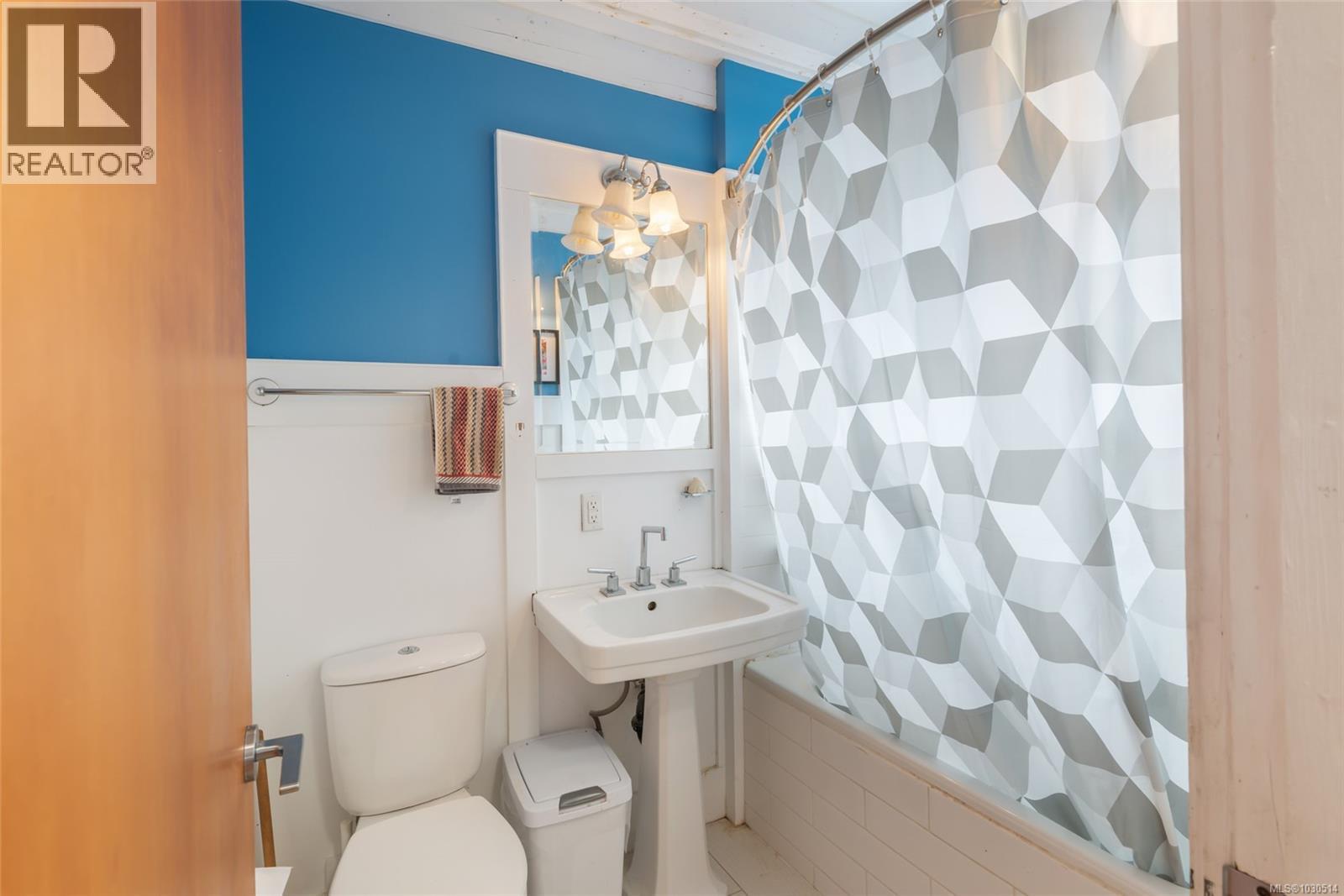 4102 Burde St, Port Alberni