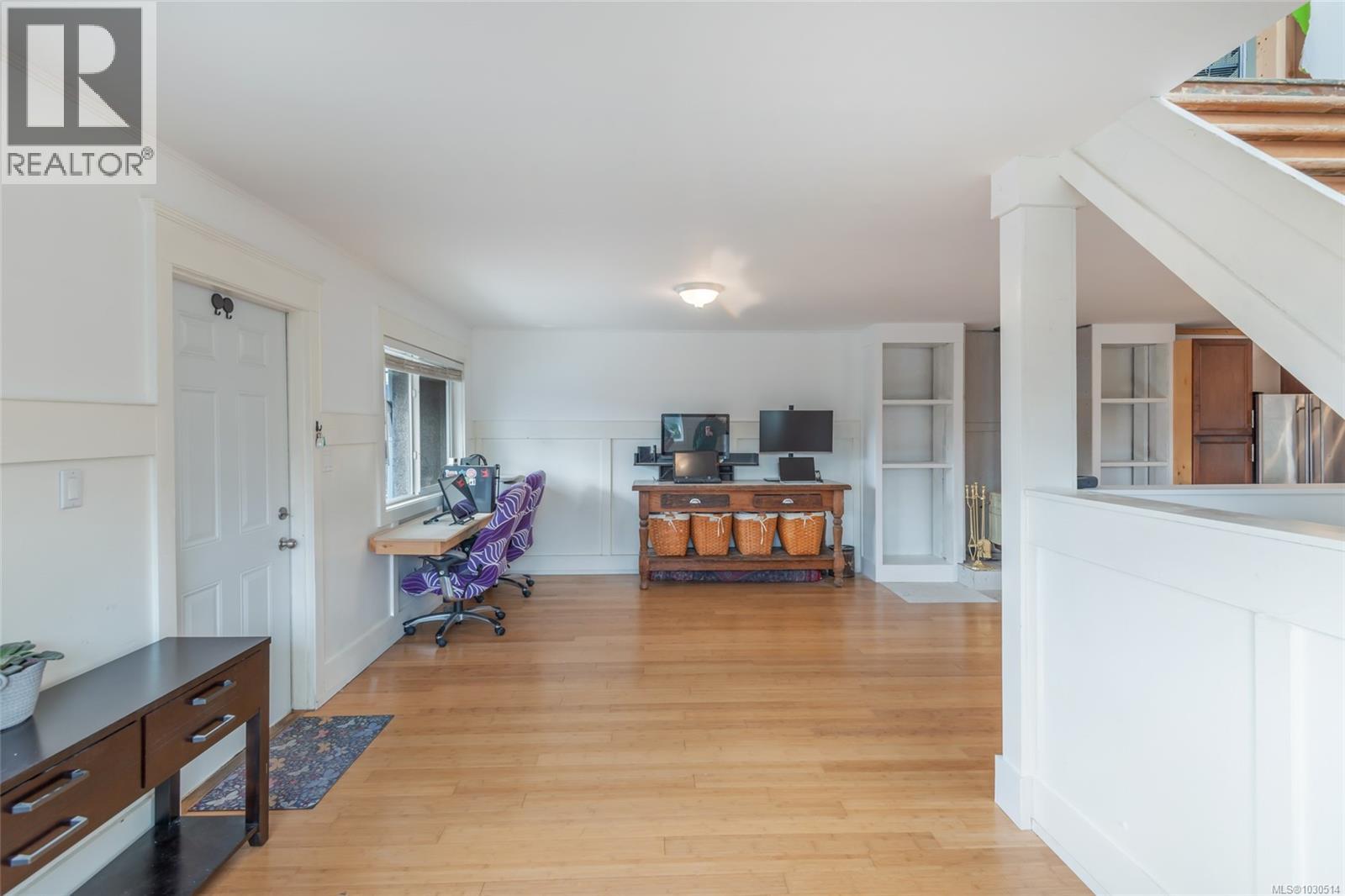 4102 Burde St - 2
