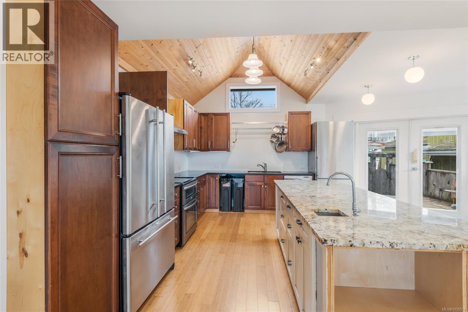 4102 Burde St, Port Alberni