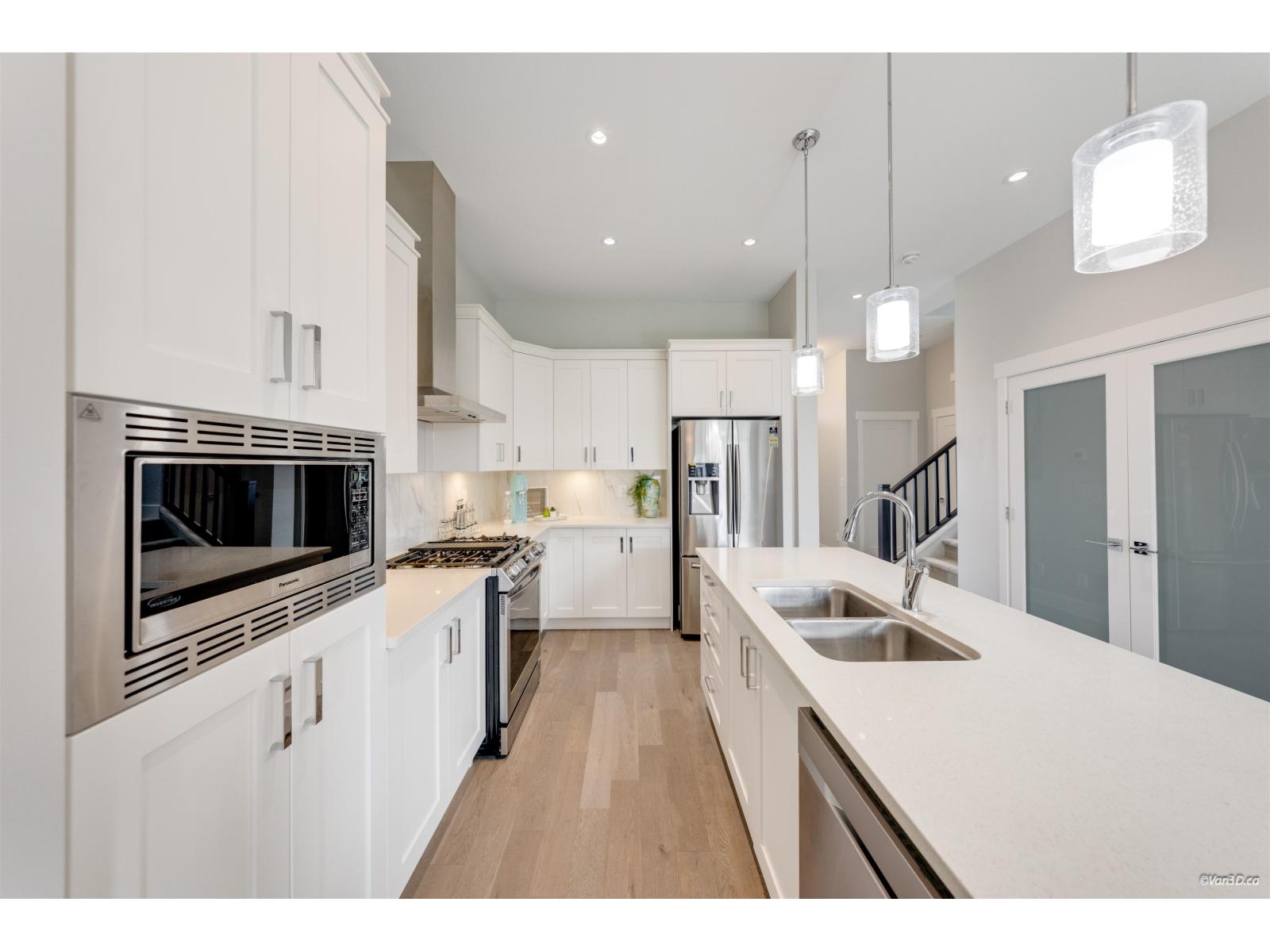 16636 EDGEWOOD DRIVE, Surrey