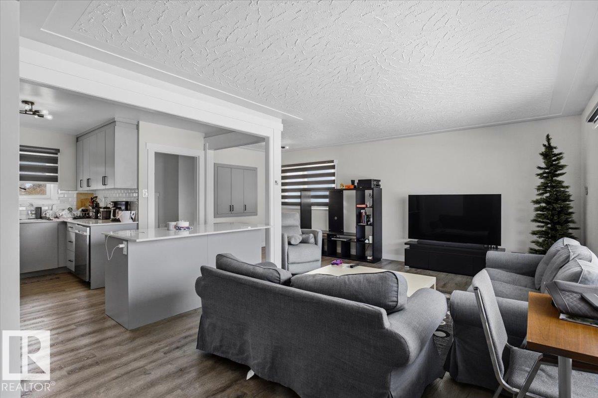 12109 35 ST NW, Edmonton