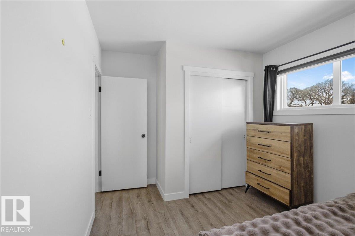 12109 35 ST NW, Edmonton