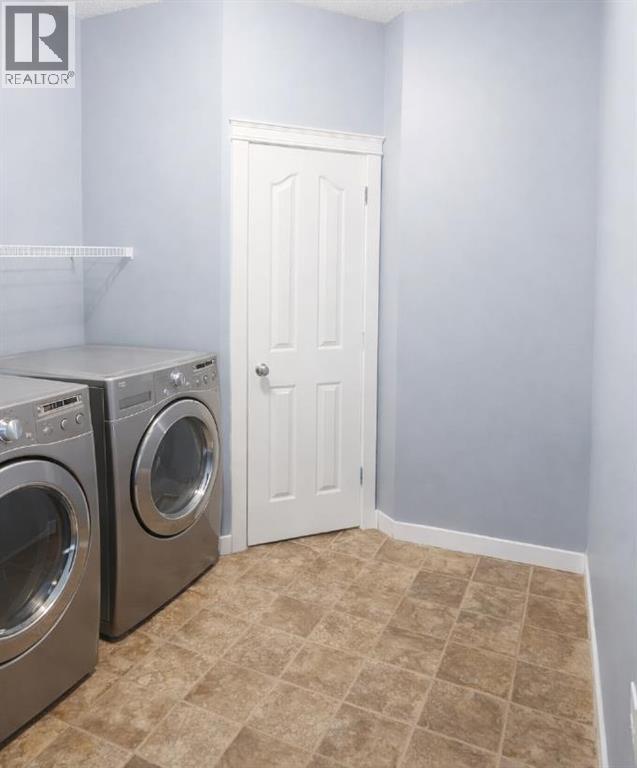 Single Family House for Sale in  New Brighton Drive SE New Brighton Calgary 