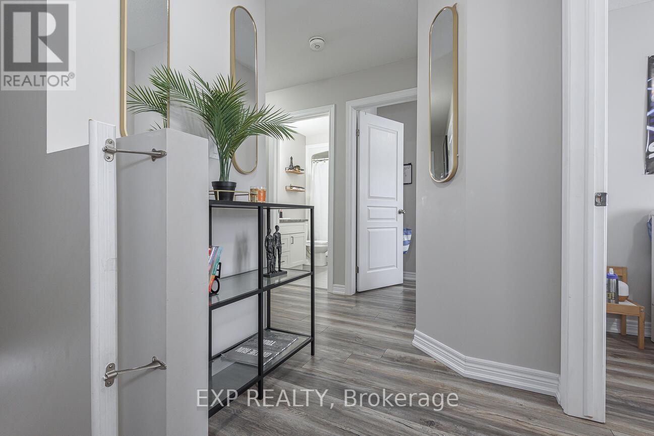 #7 60 CANTERBURY DRIVE - 14
