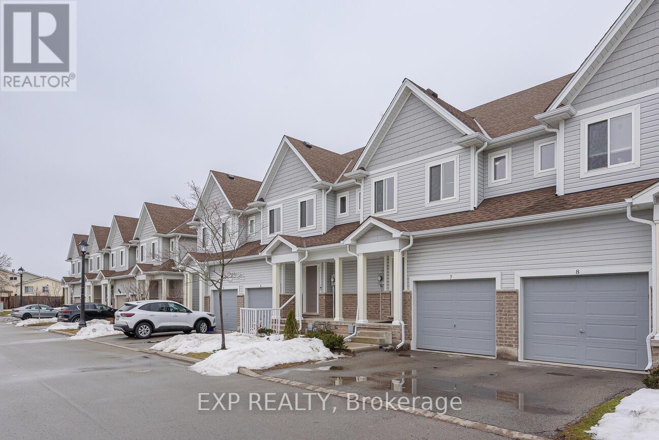 #7 60 CANTERBURY DRIVE - 2