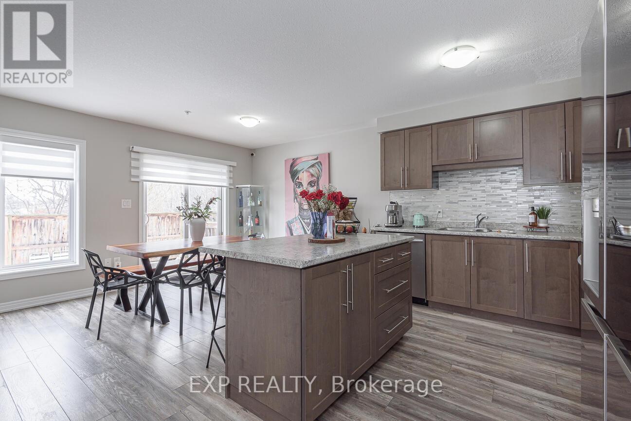 #7 60 CANTERBURY DRIVE - 5