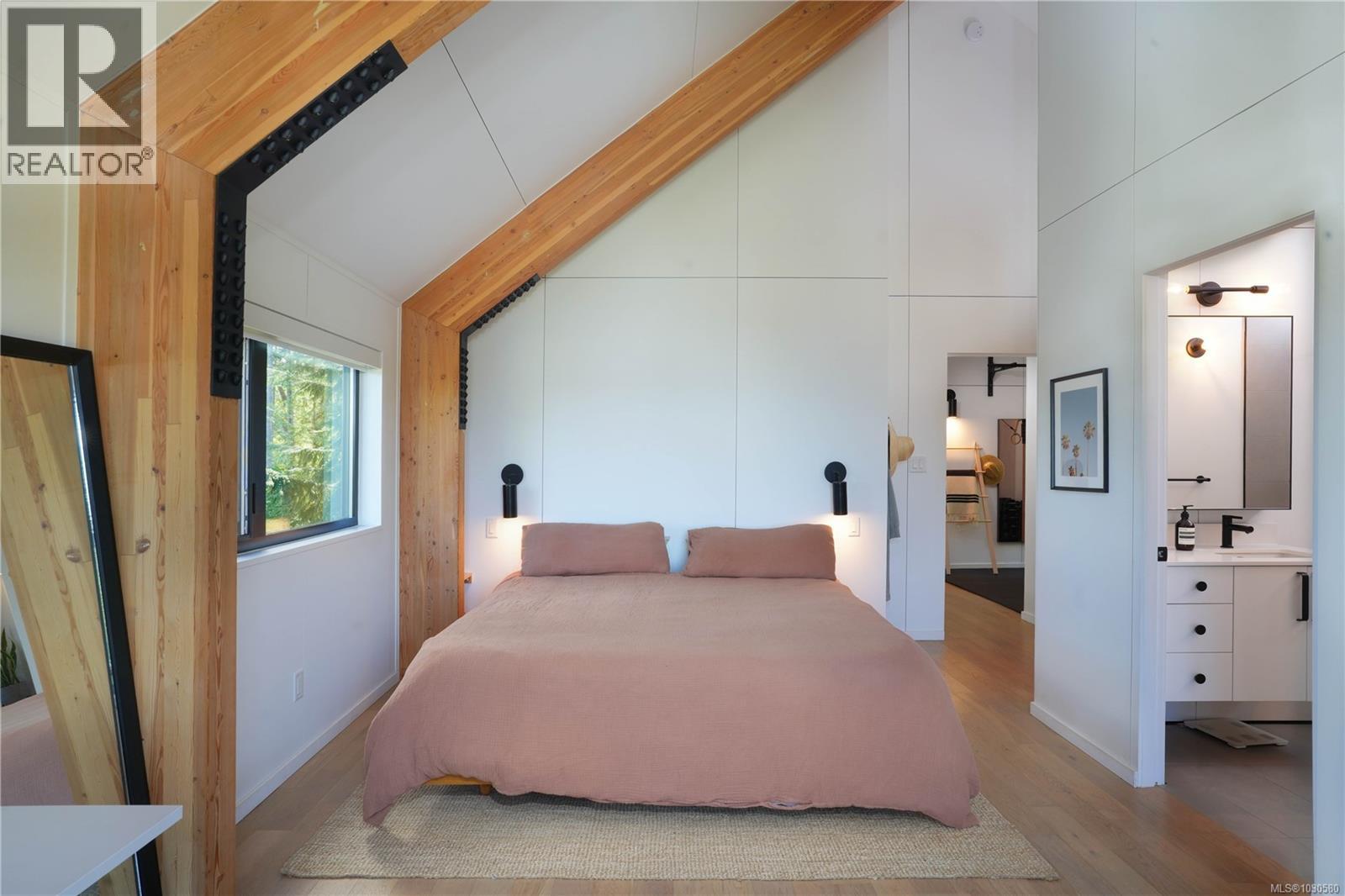  128 Spring Gold Way, Salt Spring