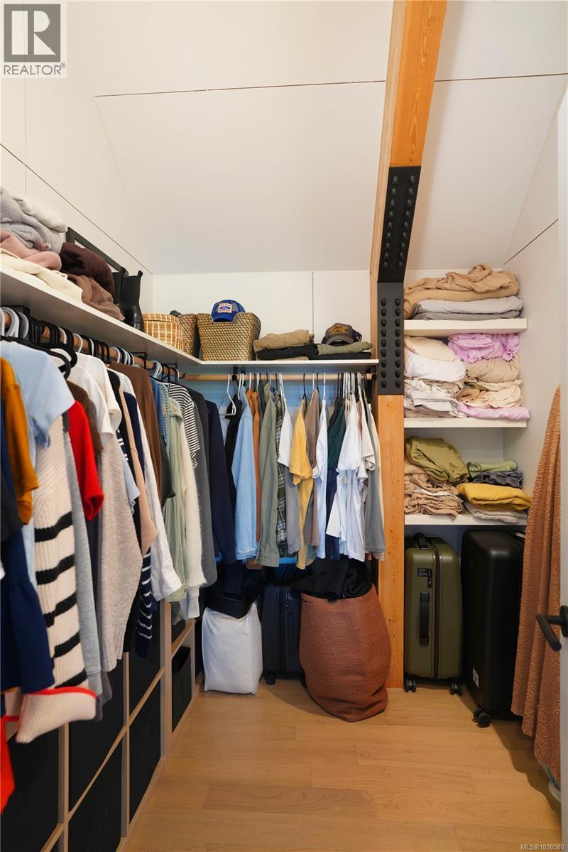  128 Spring Gold Way, Salt Spring