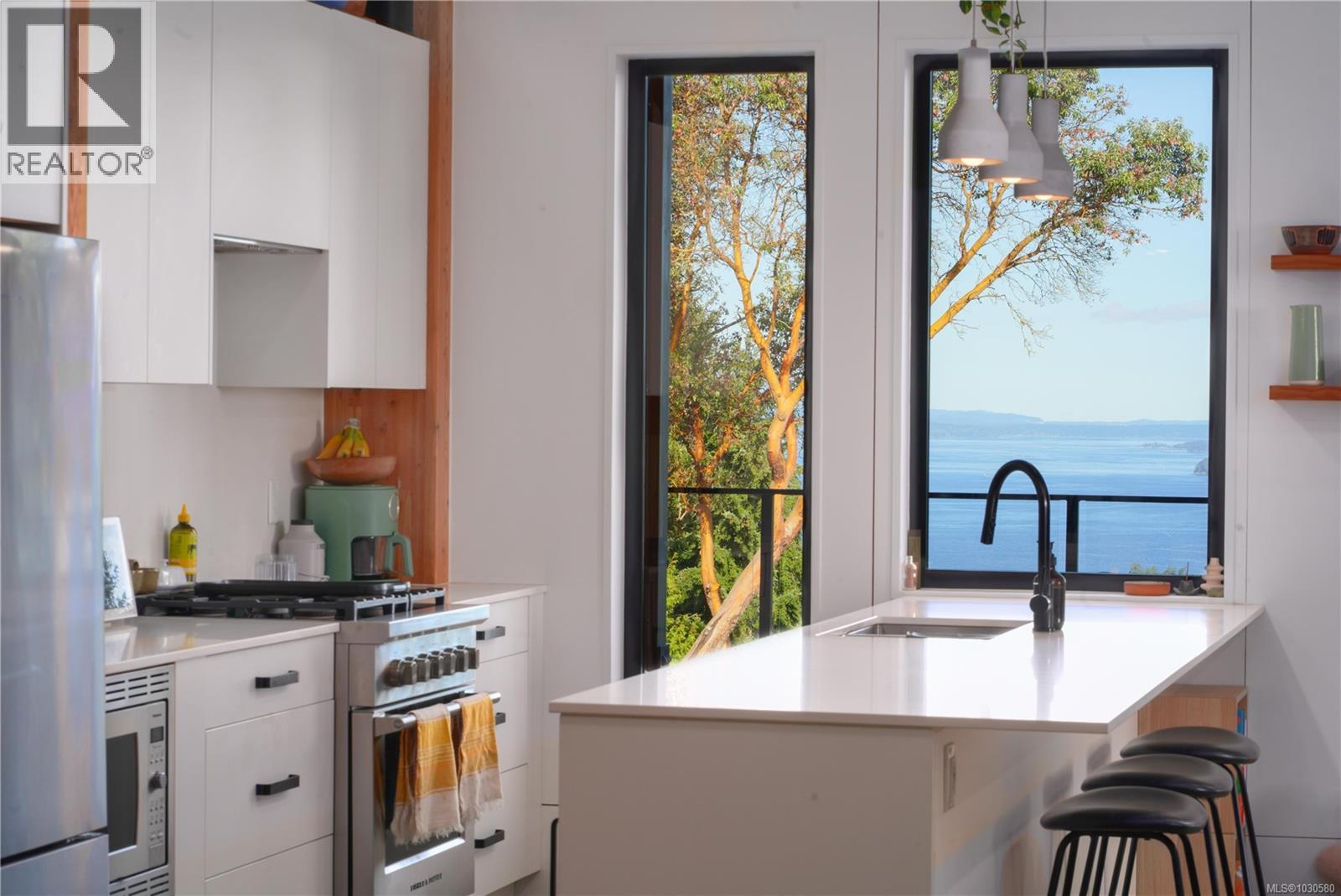  128 Spring Gold Way, Salt Spring