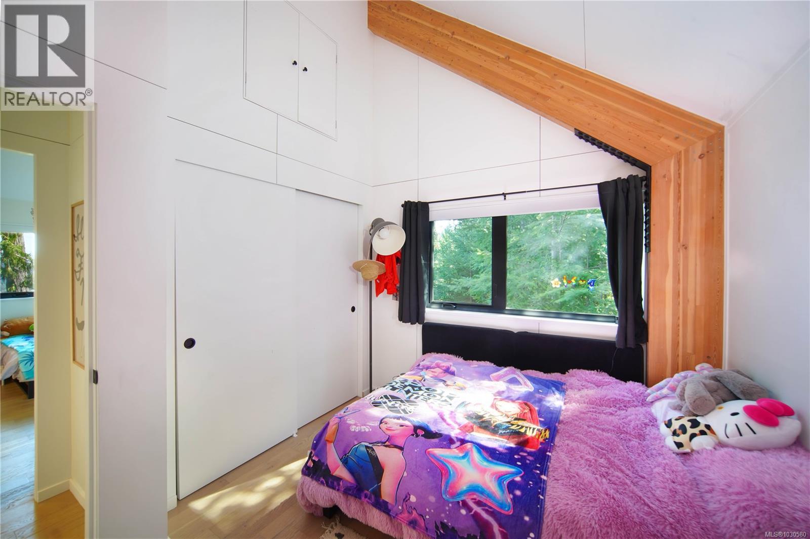  128 Spring Gold Way, Salt Spring