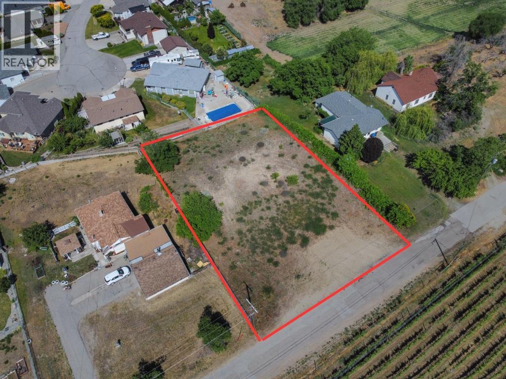 7010/7012 TAMARACK Drive, Osoyoos