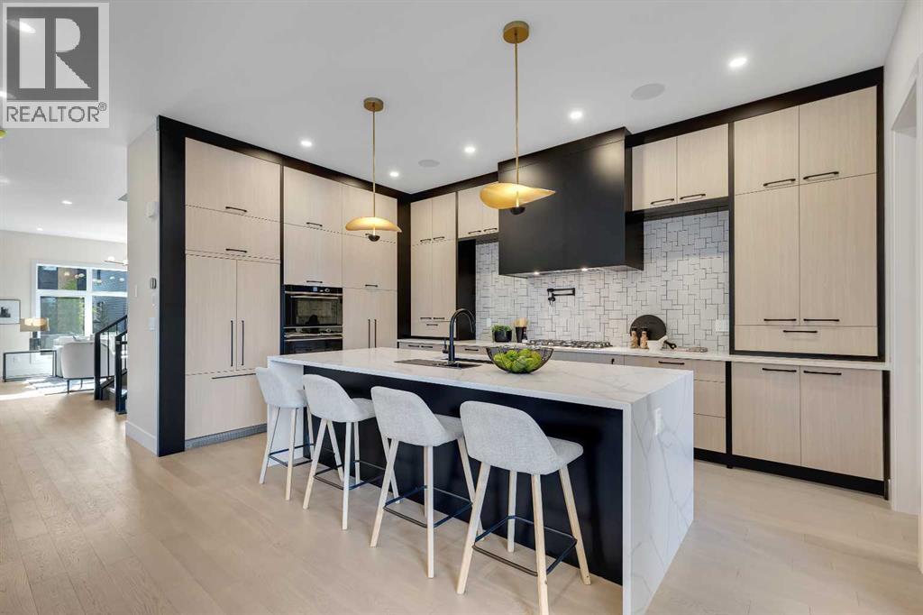 336 Normandy Drive SW, Calgary, Alberta