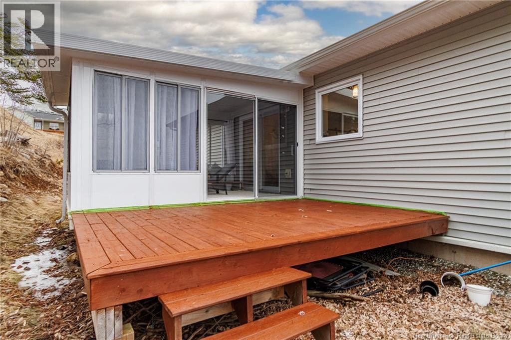 8 BLENHEIM DRIVE - 46