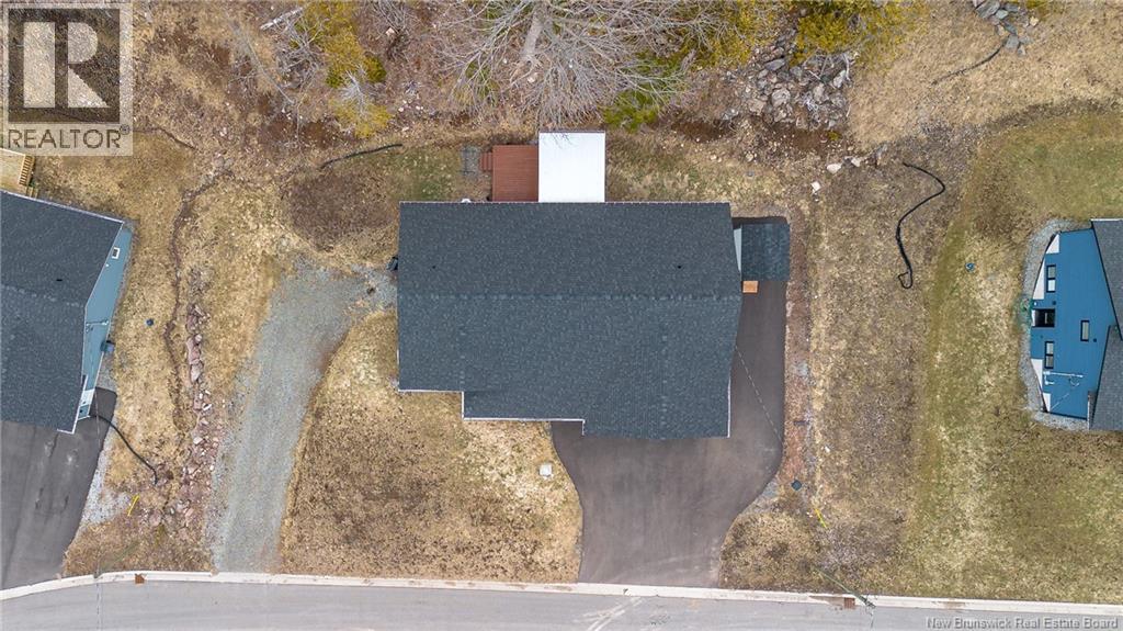 8 BLENHEIM DRIVE - 49